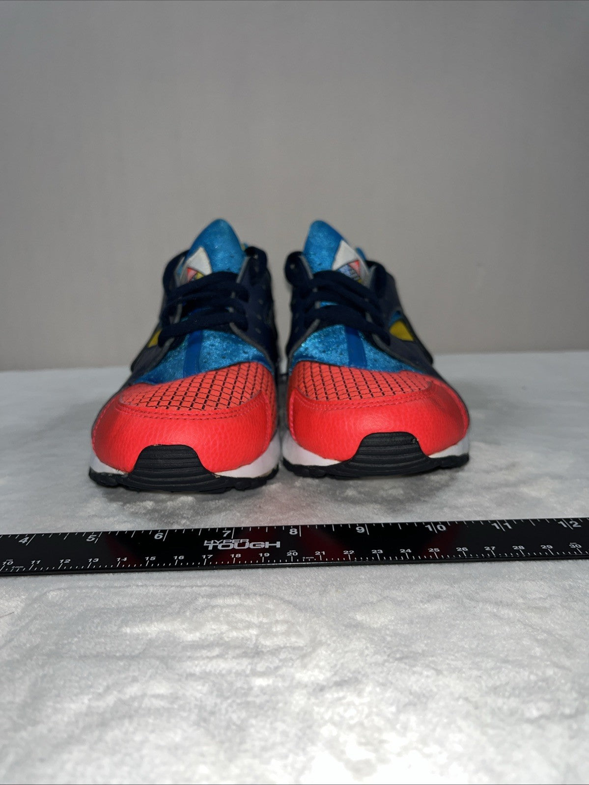 Nike Huarache Run Shoes Size 6Y Red Blue Yellow Multicolor 