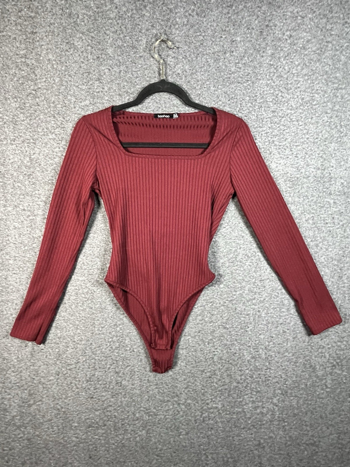 Boohoo Tall Rib Square Neck Bodysuit in maroon Size 8 Women’s 