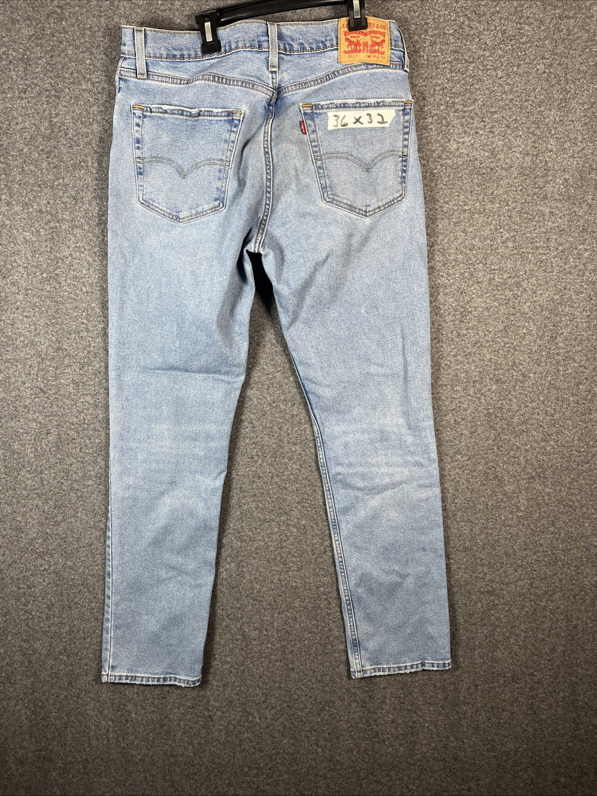 Levi’s 511 men’s light blue denim jeans size 36×32 zipper button Fly Stretch 