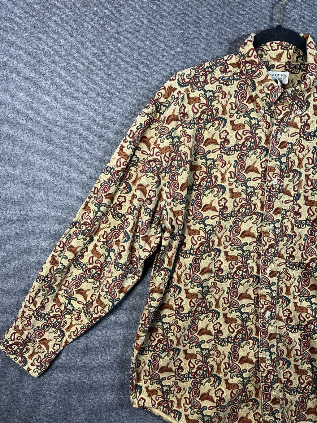 vintage Banana Republic button-down shirt Paisley Animal Safari &Travel Co. L 