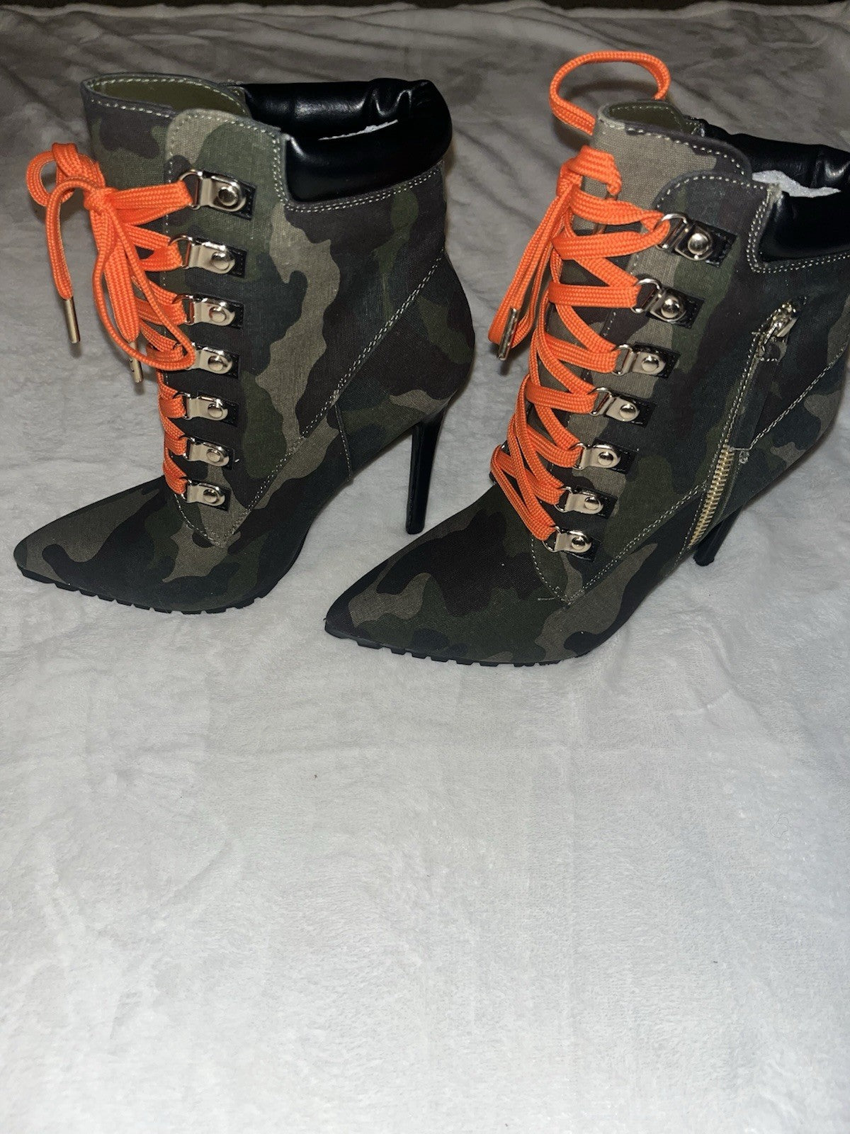 Camouflage High Heel Boots Women’s Orange Laces 7.5 