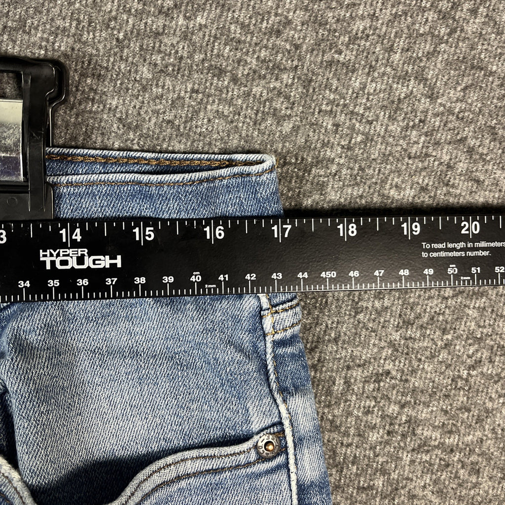 Levi’s 541 light blue denim jeans size 32×32 button zipper fly relaxed fit