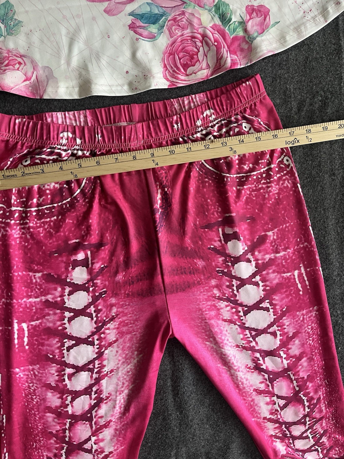 Woman’s 2 Piece Outfit Floral Print Peplum Top Capris Pink White 