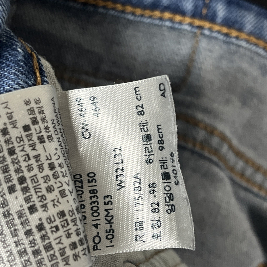 Levi’s 541 light blue denim jeans size 32×32 button zipper fly relaxed fit