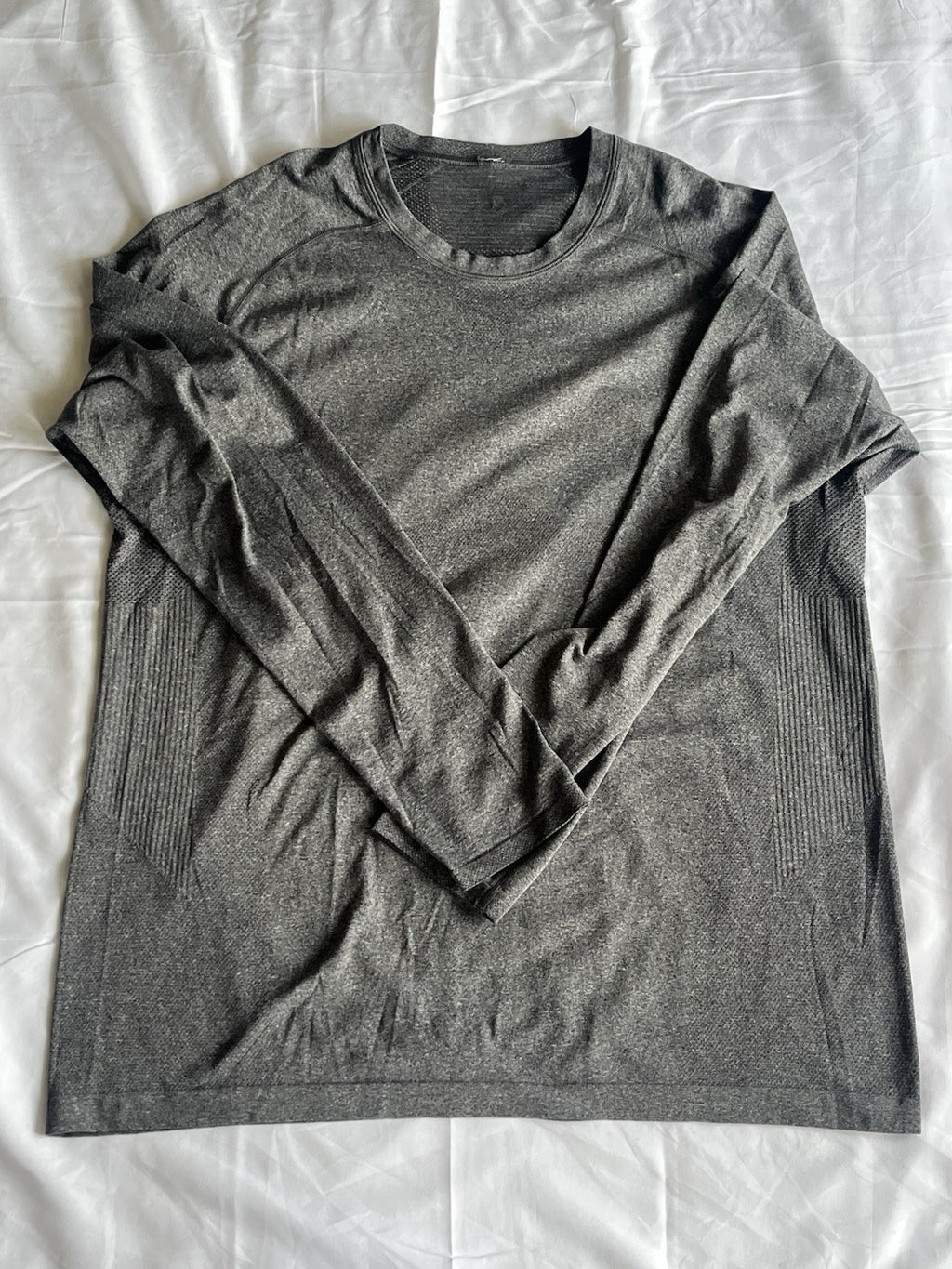 Lululemon The Fundamental T Shirt Long Sleeve Mens Size Large Gray Active Gym