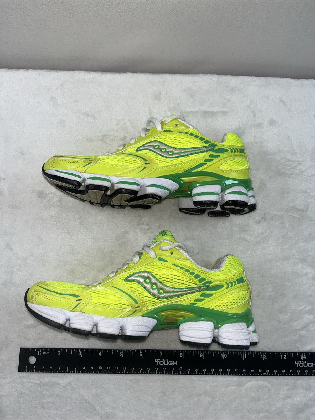 Size 7 - Saucony Cohesion 12 Green