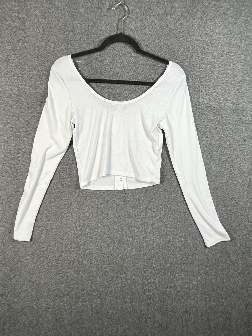 Bozzolo white long-sleeve ribbed crop top button-down front L Off Shoulder 