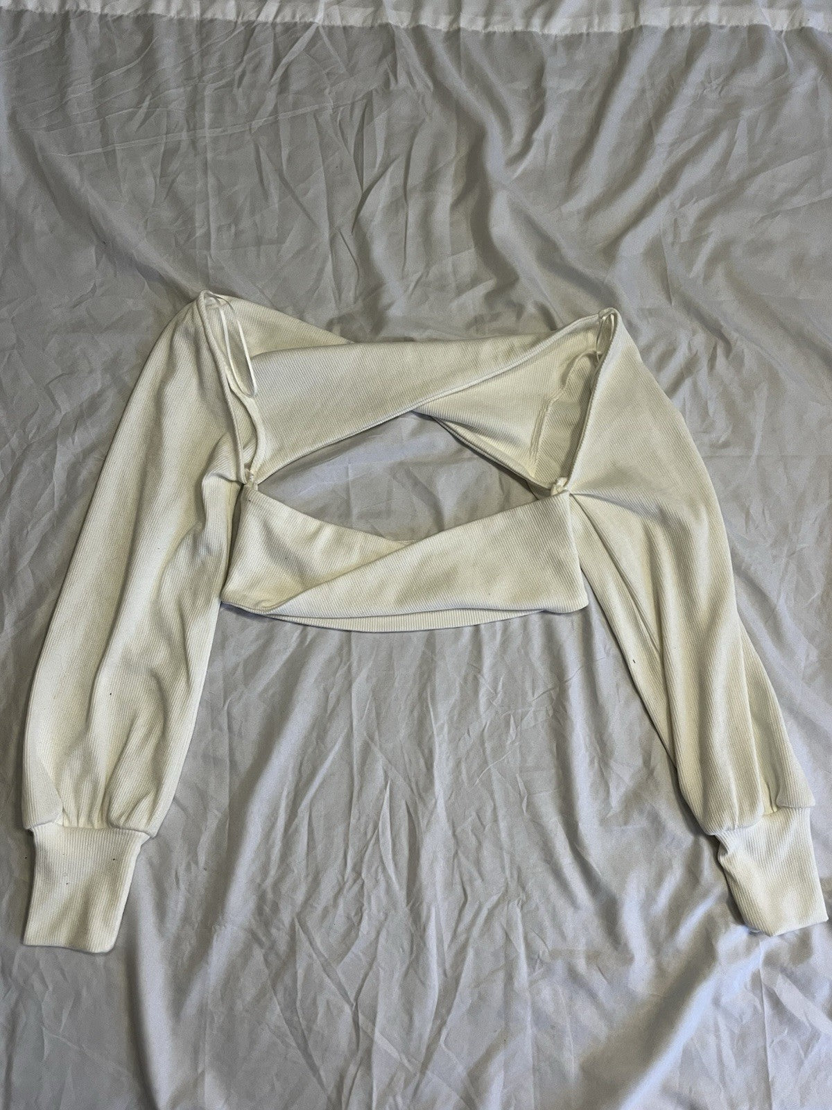 Women’s Long Sleeve Backless Top Medium White 