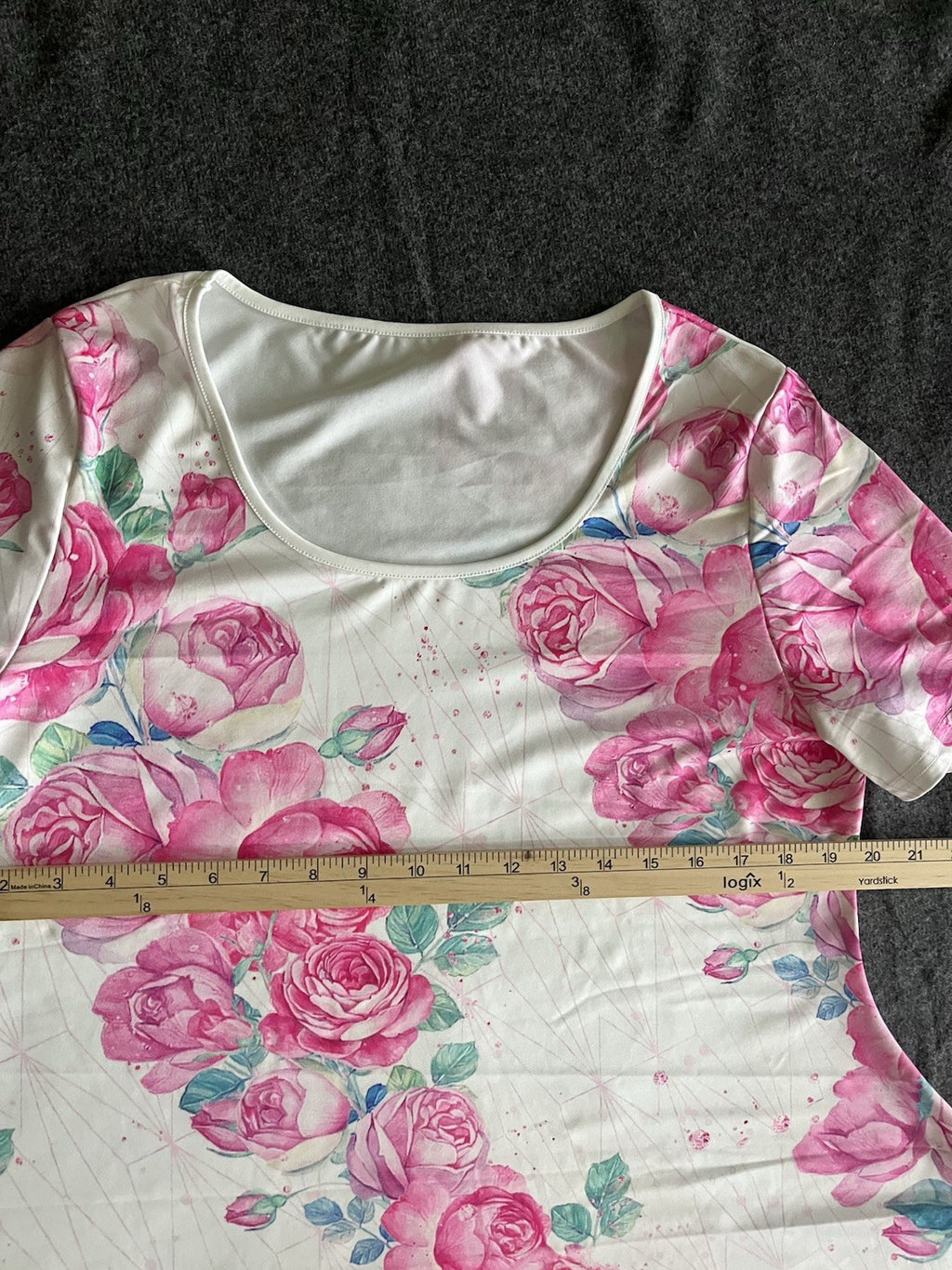 Woman’s 2 Piece Outfit Floral Print Peplum Top Capris Pink White 