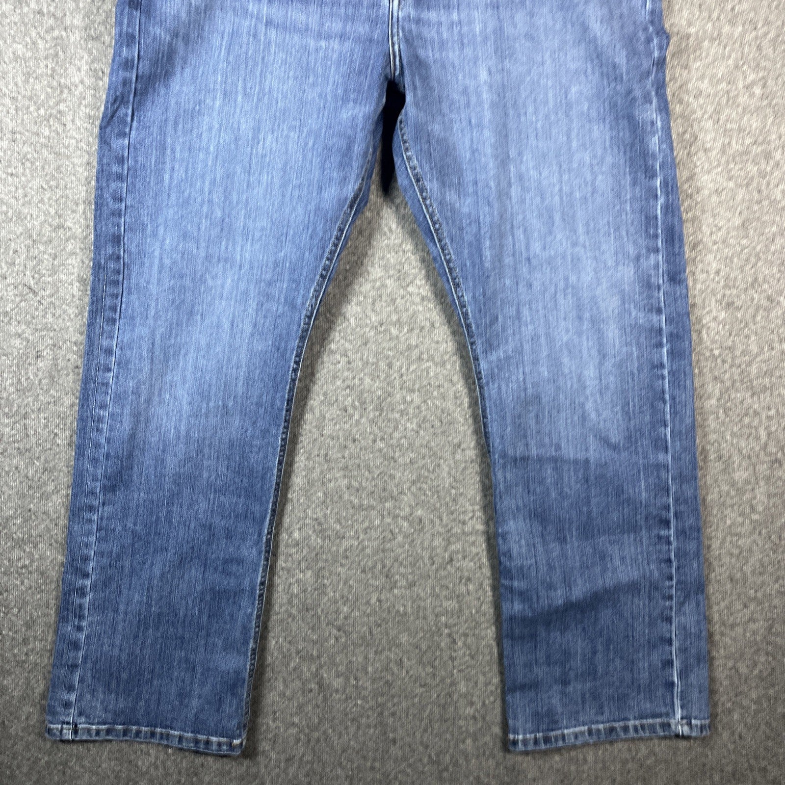 Wrangler jeans relaxed boot cut men’s blue denim size 36×30 zipper button flower