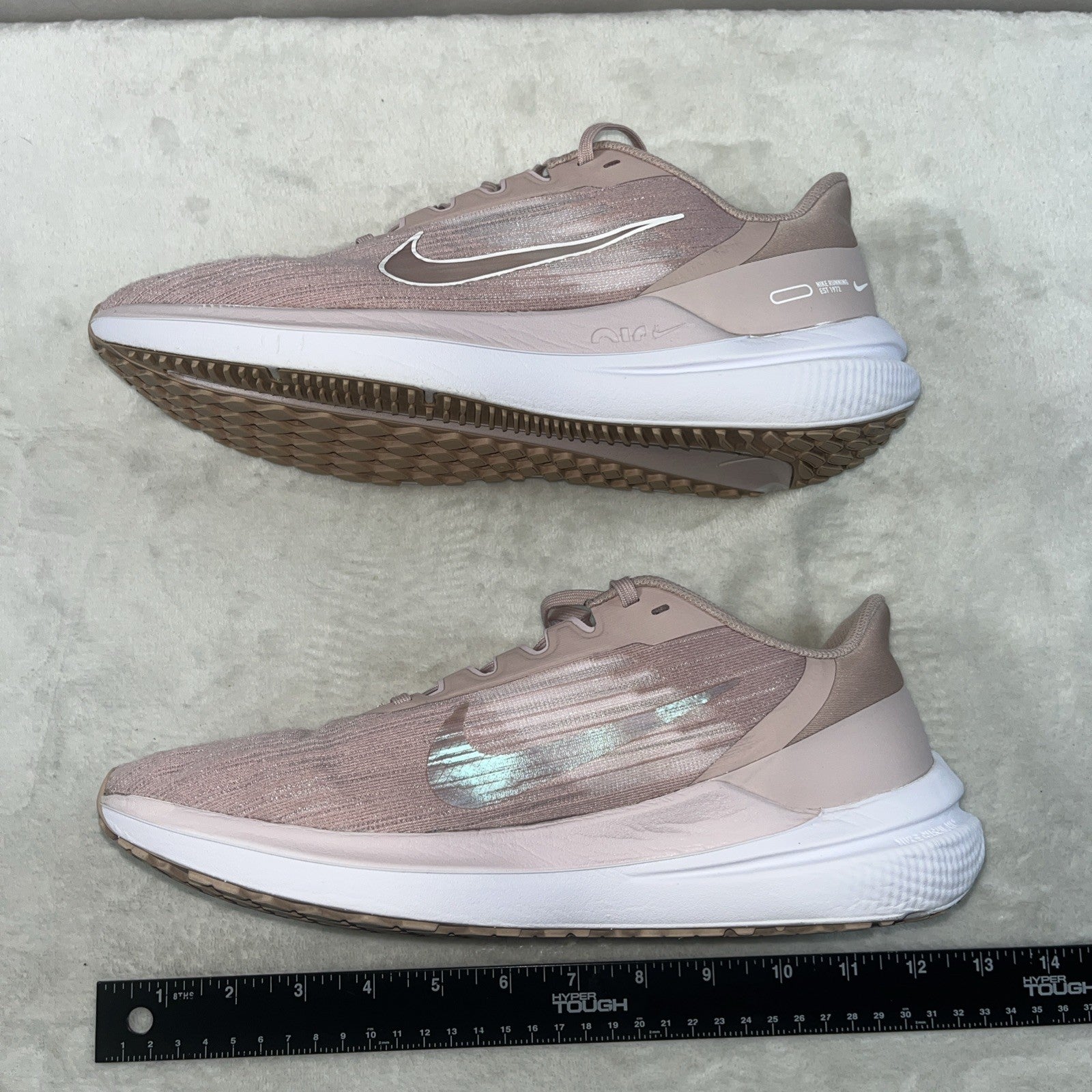 Size 10 - Nike Air Winflo 9 Pink Oxford W