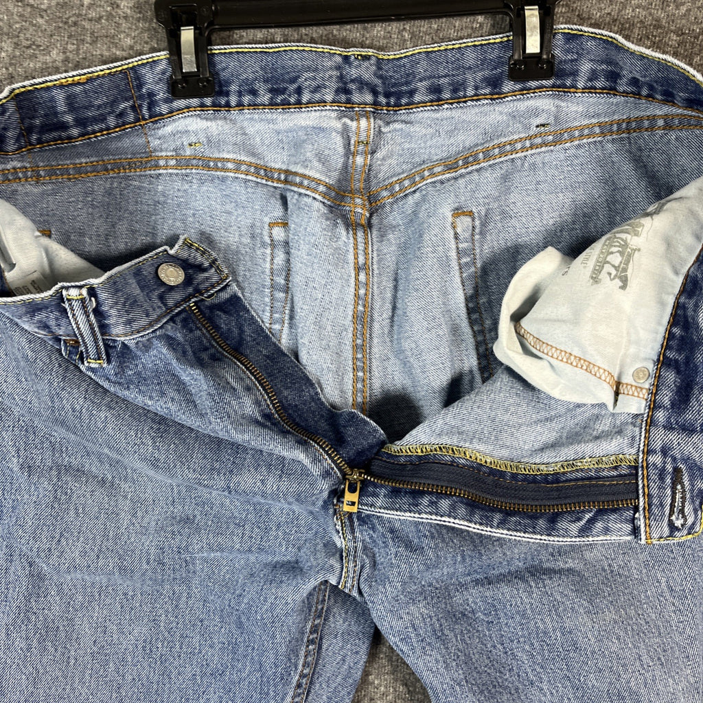 Levis 505  Mens Size 38x32 Relaxed Straight Fit Jeans Medium Blue Washed Denim