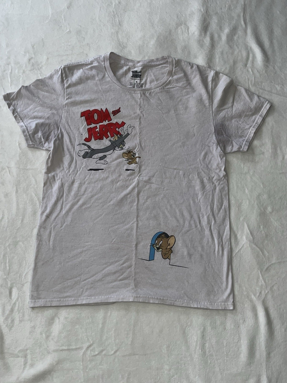 Tom and Jerry T Shirt Men’s White Graphic Medium Short Sleeve