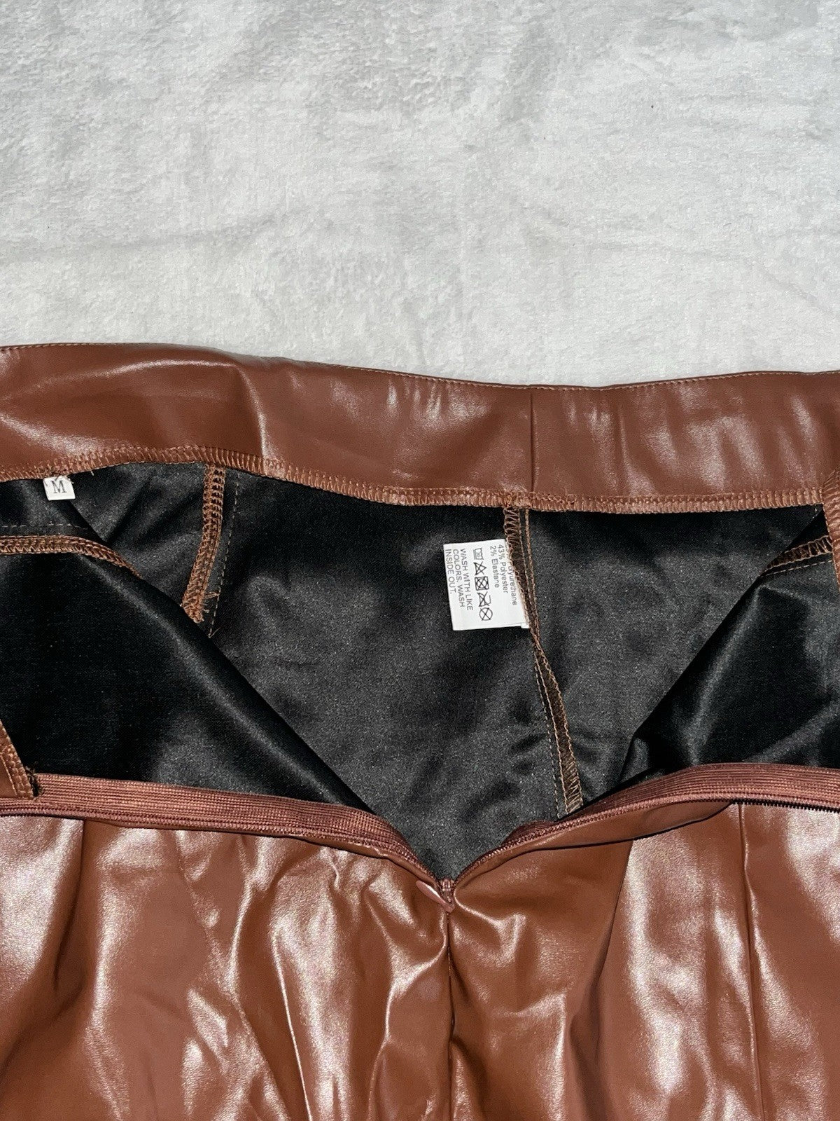 Brown leather mini skirt with slit Women’s Medium 