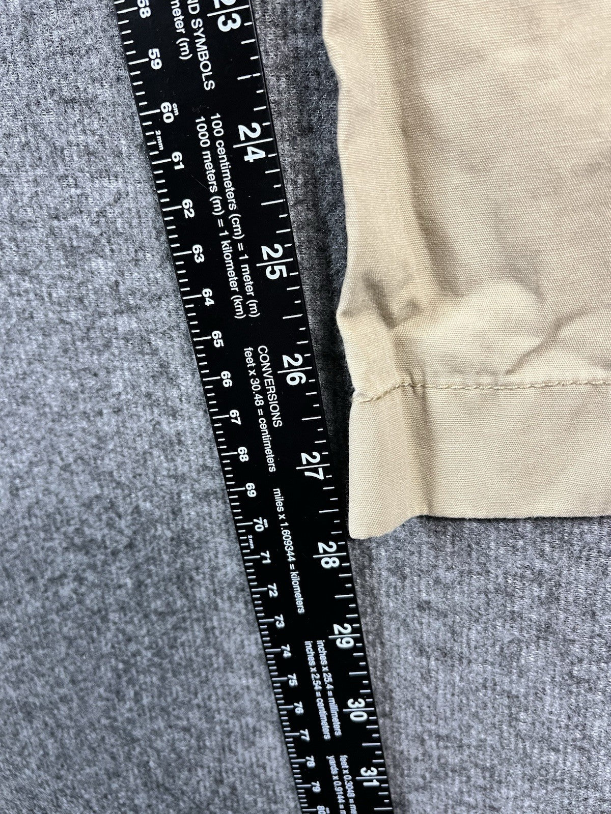 J.Crew men's chino pants Driggs 33/30 Tan Button Zip pull On 