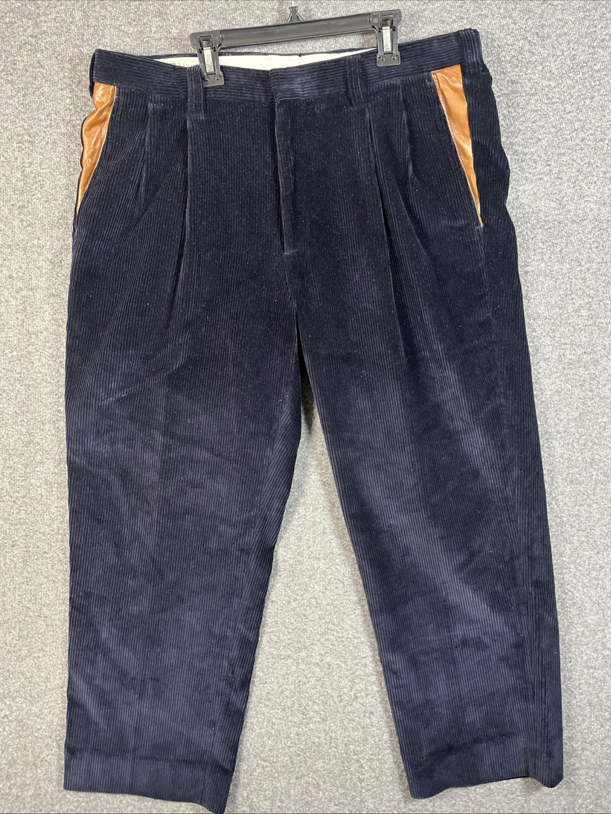 Vintage Orvis Corduroy  Men’s Pants Blue 36x30 Leather Pockets Clasp Button