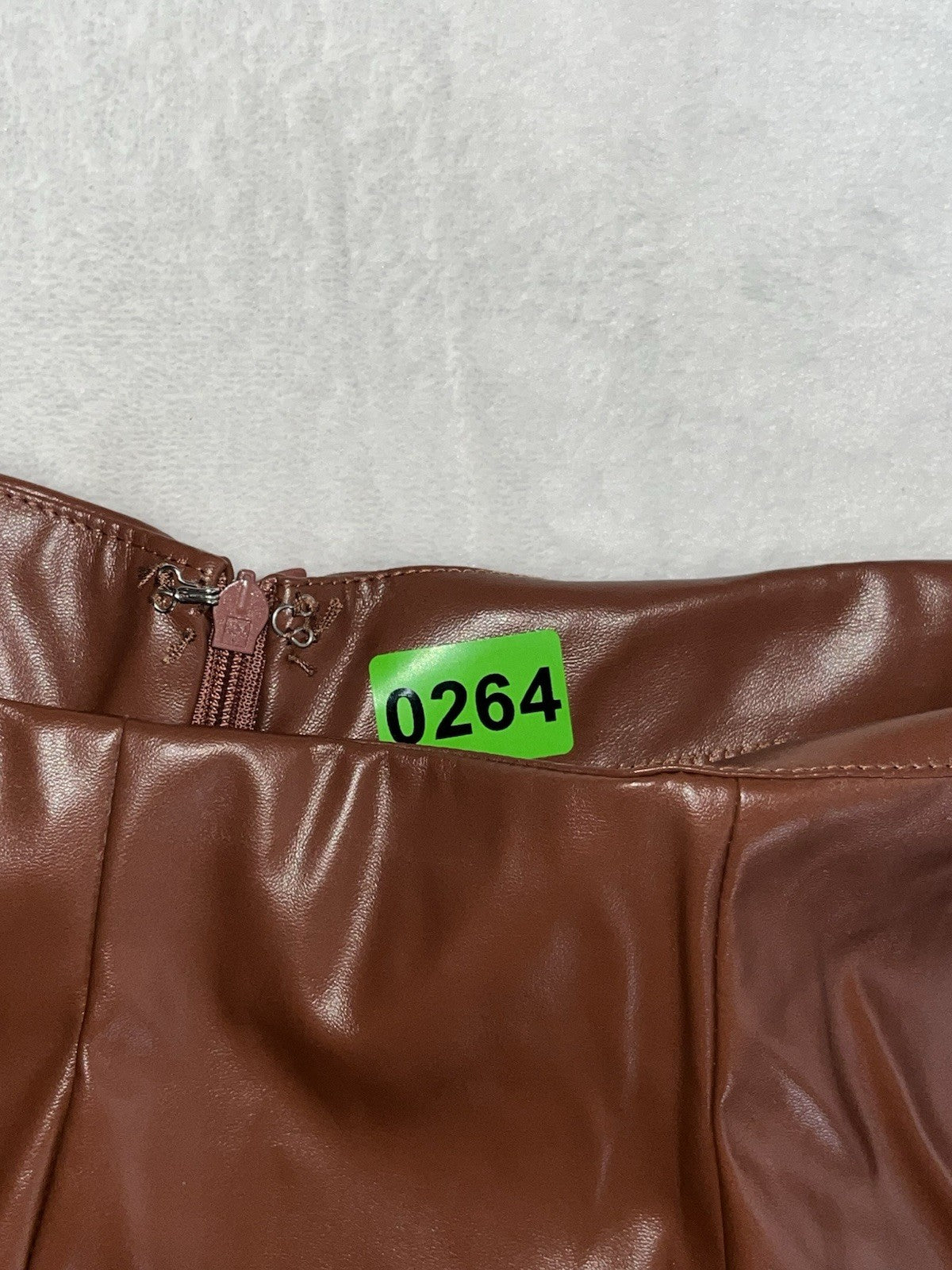 Brown leather mini skirt with slit Women’s Medium 