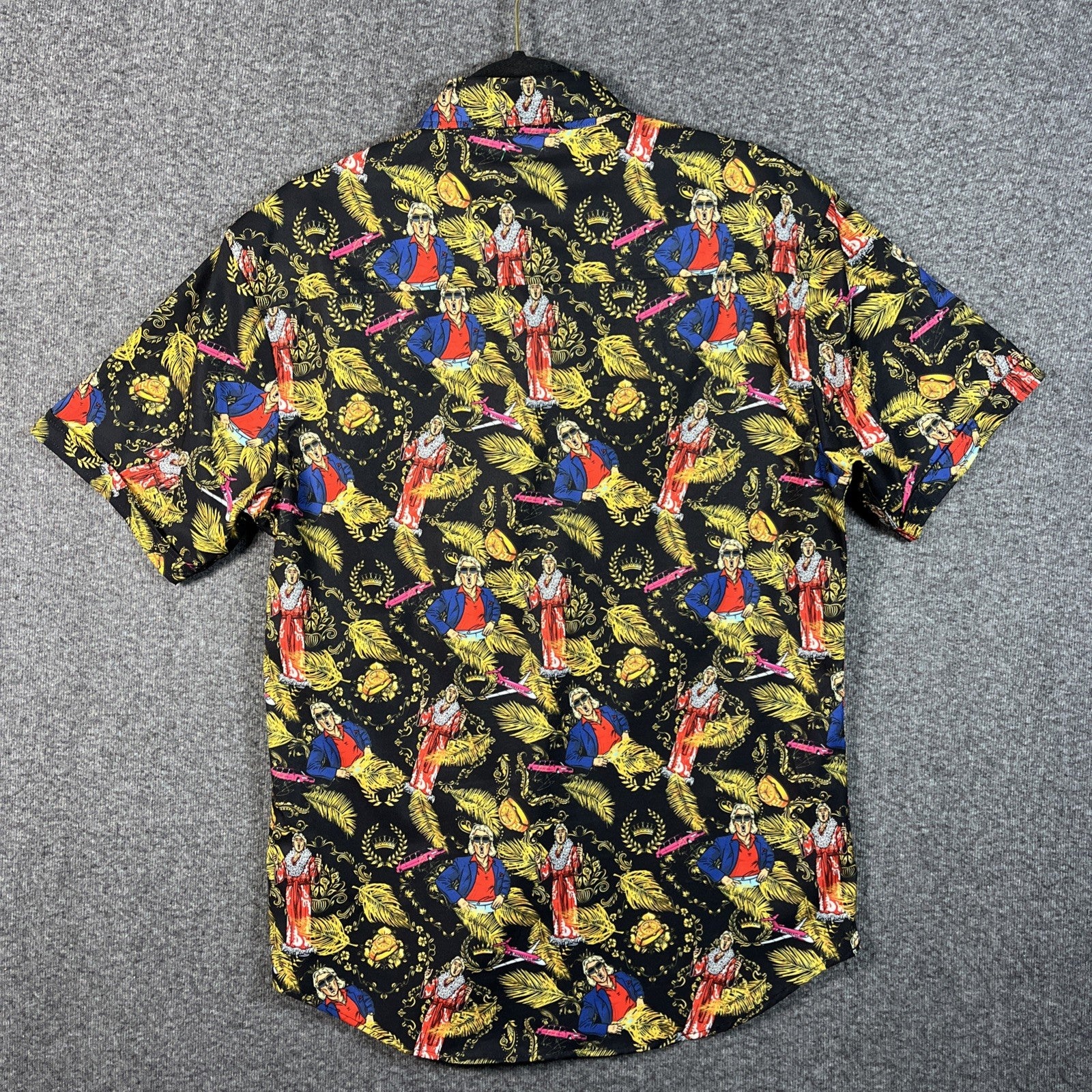 RSVLTS WWE Legends Ric Flair "Nature Boy" short-sleeve button-down shirt M Mens 