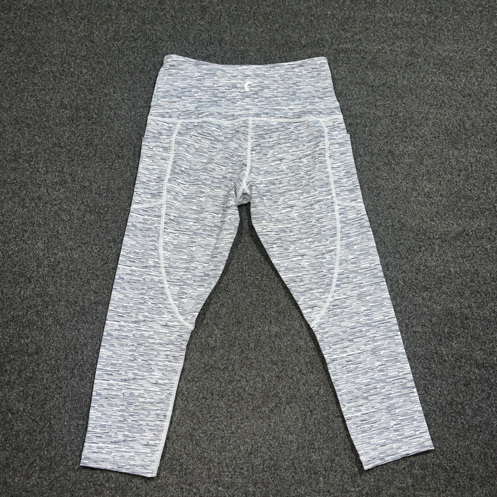 Zyia Active Level Light n Tight Capri Cropped Pockets gray leggings women's 6-8