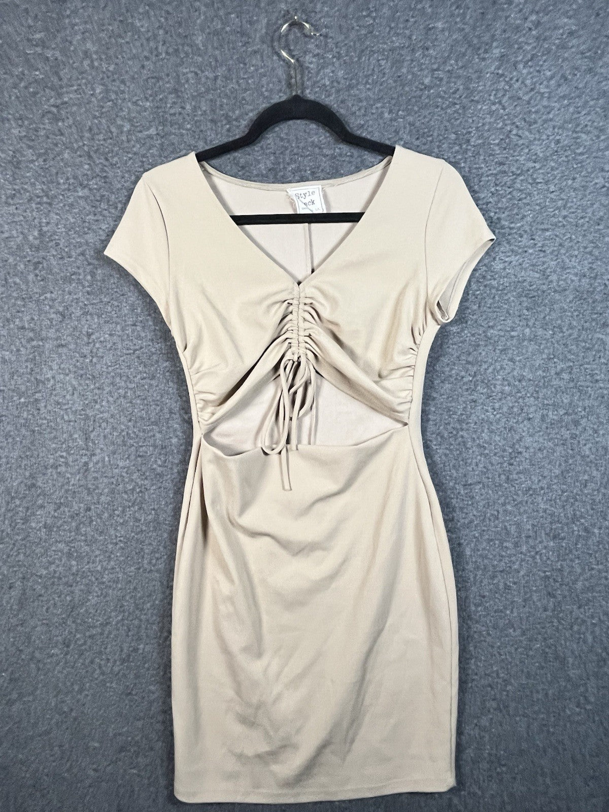 Style Rack beige cotton crewneck twisted cutout t-shirt dress Medium Women’s 