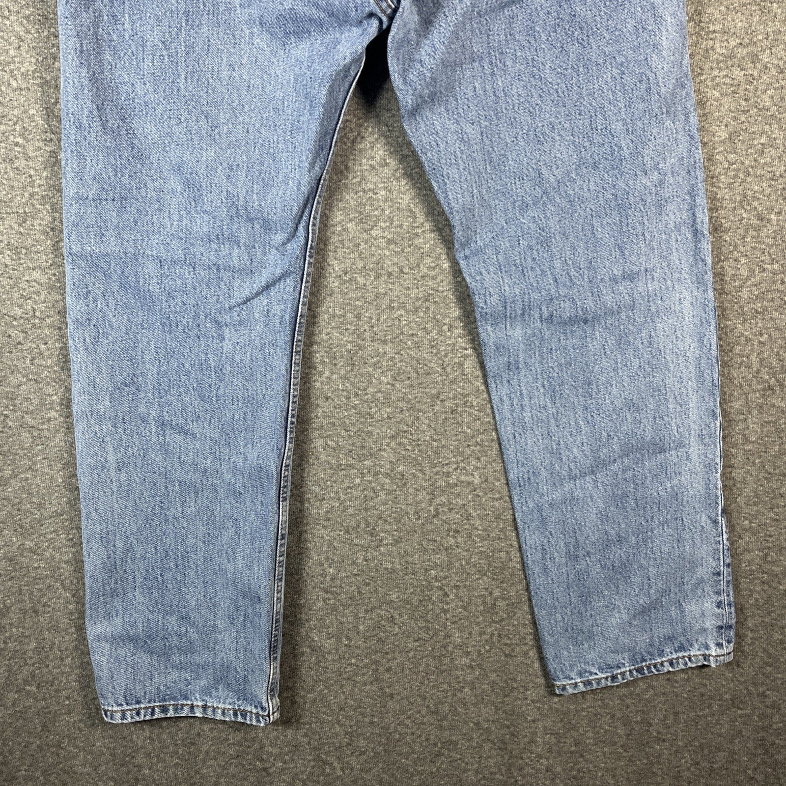 Levis 505  Mens Size 38x32 Relaxed Straight Fit Jeans Medium Blue Washed Denim