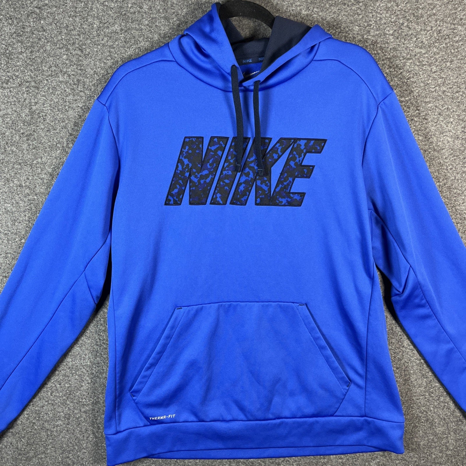 Nike blue thermal fit hoodie extra large men’s 100% polyester activewear pull on