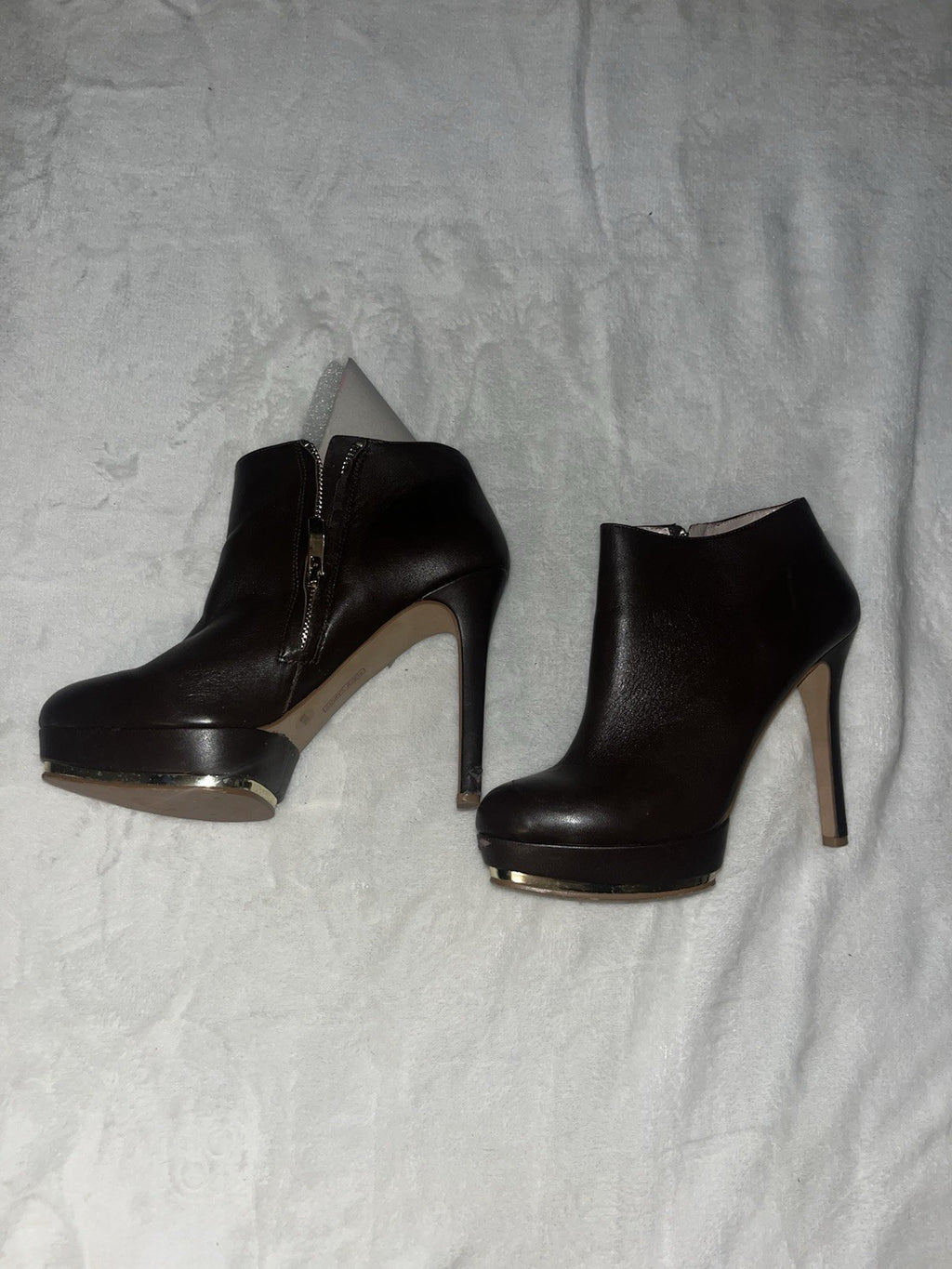 Vince Camuto Dira Booties High Heel Women’s Brown Platform Zipper 7.5M Leather