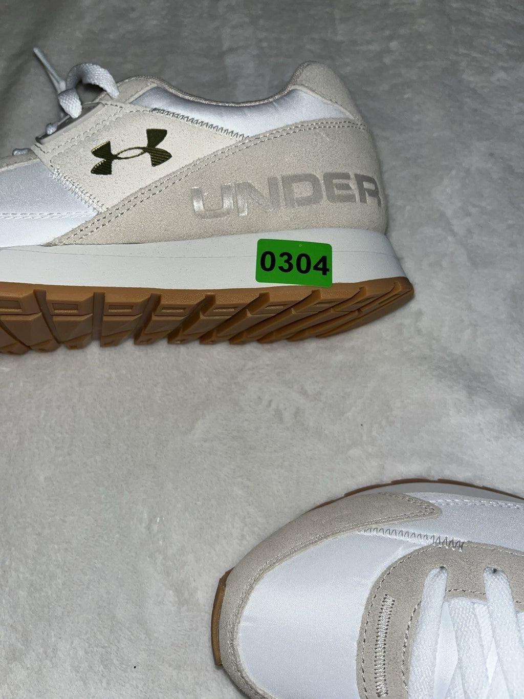 Size 10 - Under Armour Essential Runner White Khaki Base W
