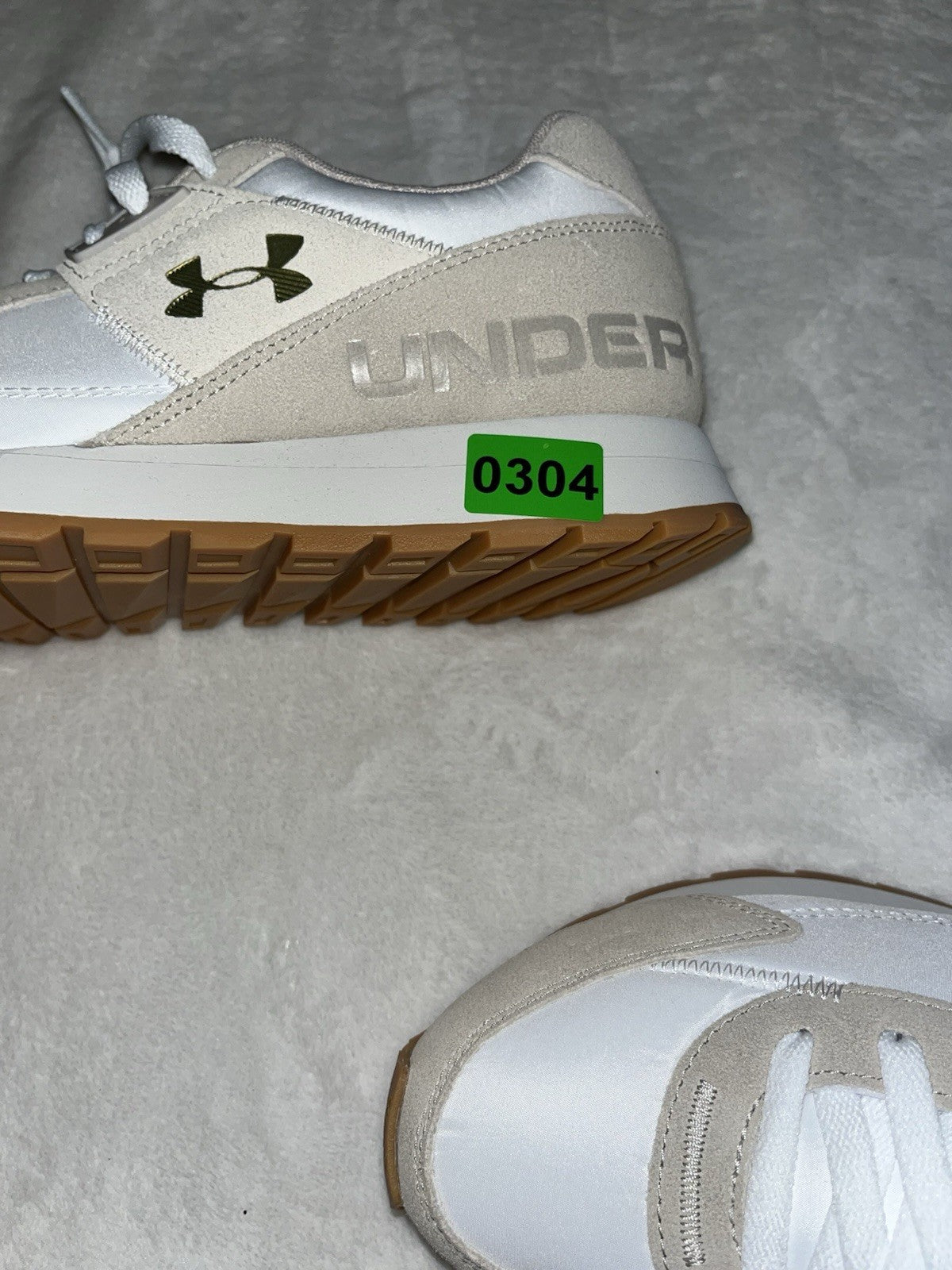 Size 10 - Under Armour Essential Runner White Khaki Base W