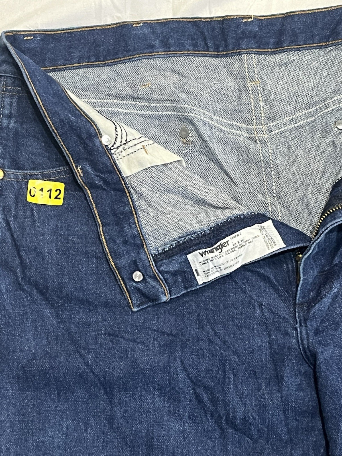  Wrangler Jeans Men 36x34 Dark Blue Denim 