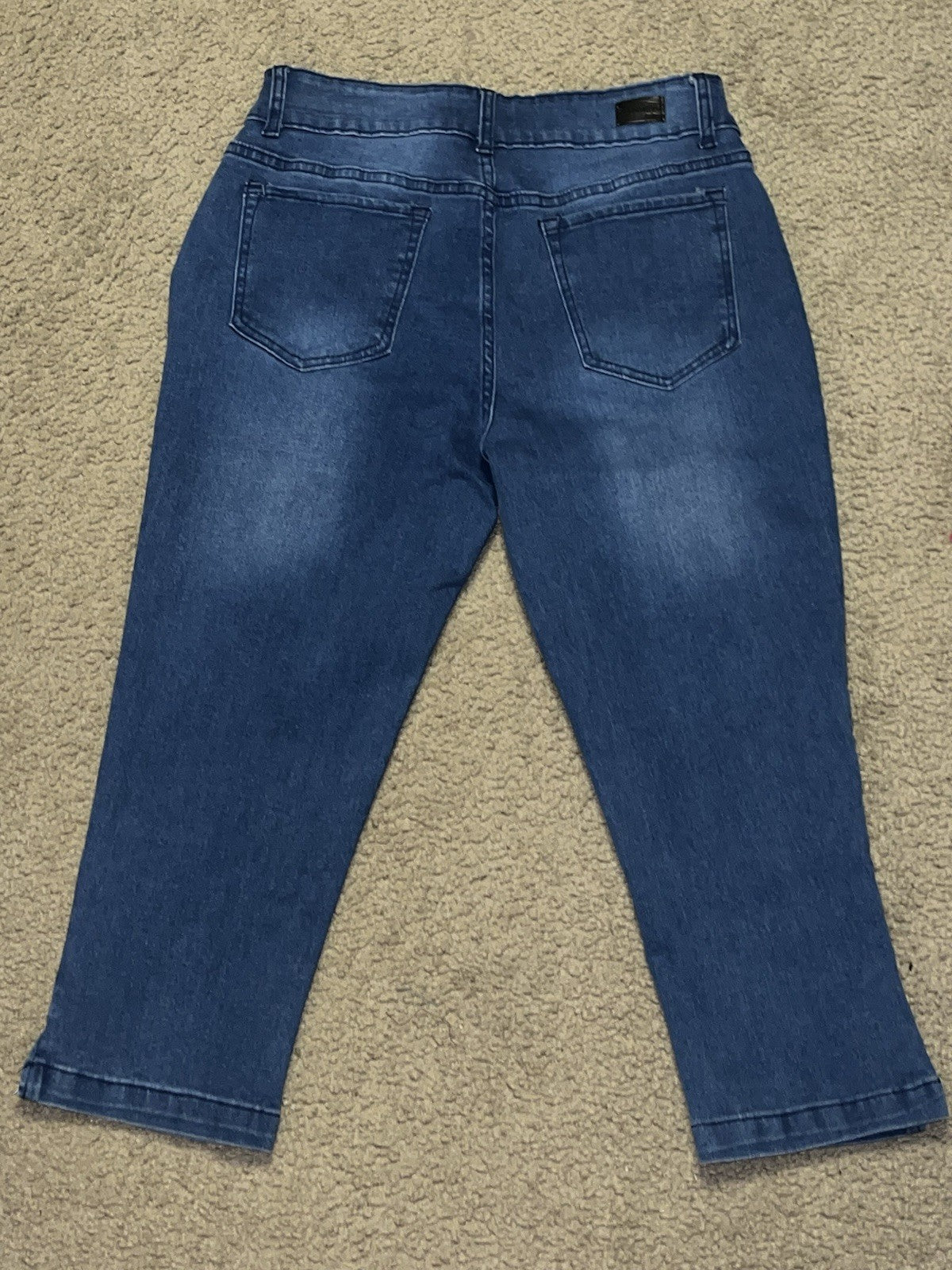 womens flamingo jeans Capris Blue Double Button Size XL