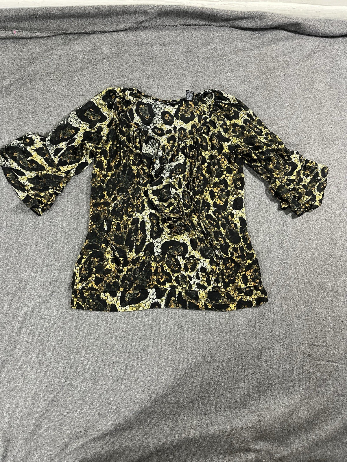 New &York Company  Short  Sleeve Loose Fitting Leopard Print Shirt Size Medium