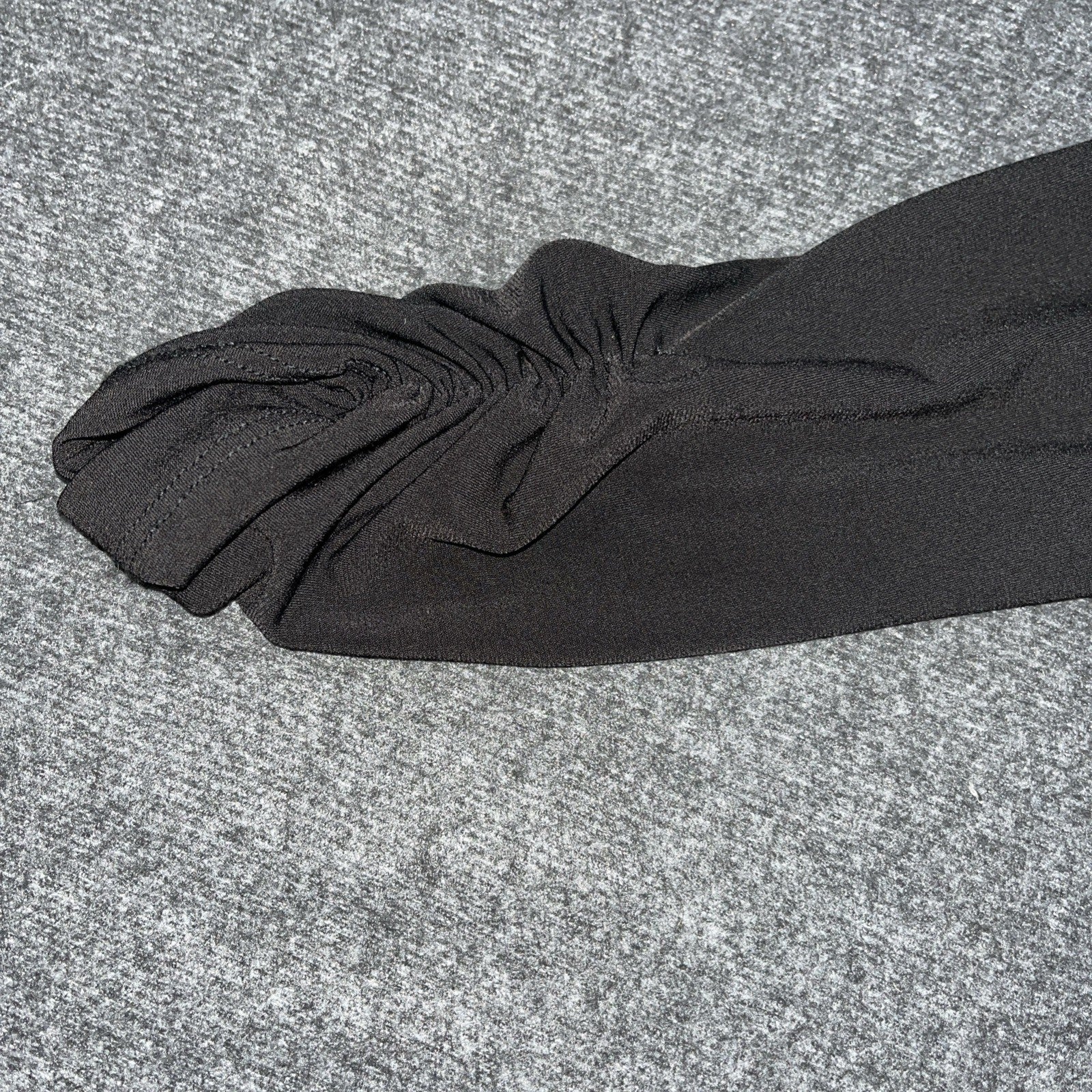 Clara Sunwoo Gray Knit Top M Ruched Sides Long Sleeves V Neckline