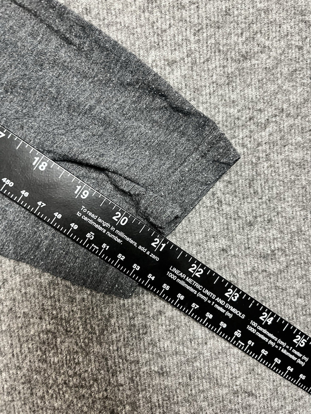 DC Men's Est MCMXCIV Graphic T-Shirt Gray Men’s XL 3/4 Sleeves 
