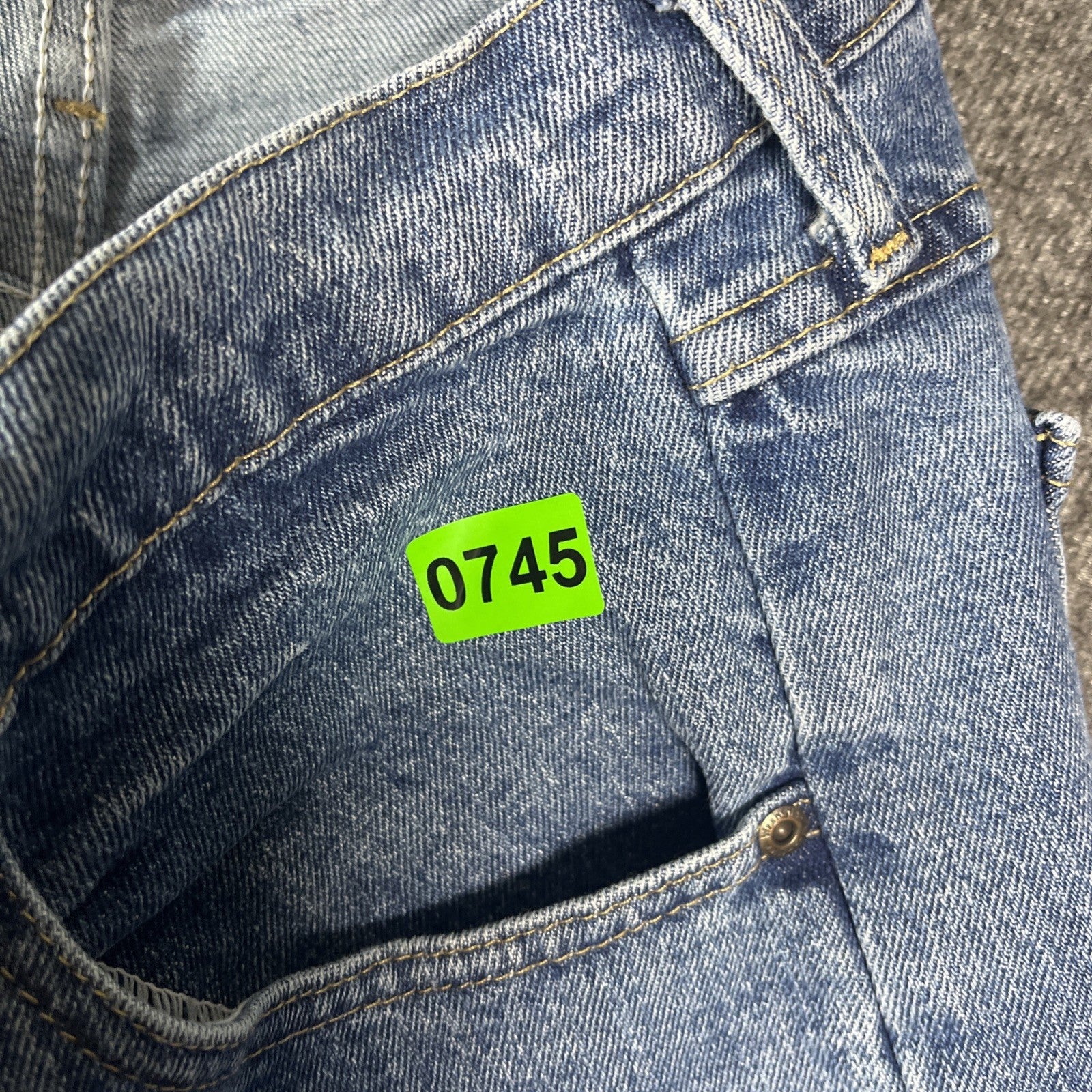 Wrangler Straight Fit Jeans Mens 36x30 Blue Denim Cotton Button Front Zip Fly