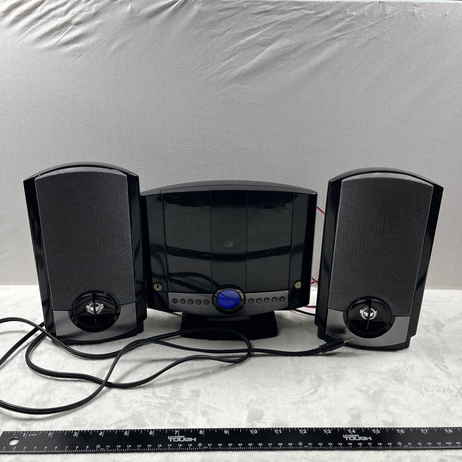 GPX HM3817DTBK Home Music System with Remote and AM/FM Radio black