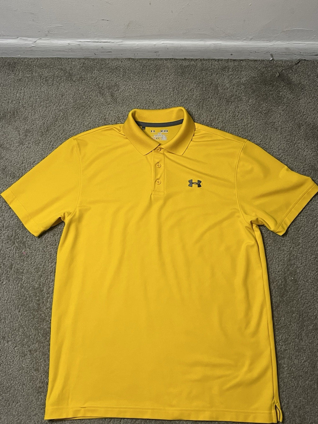 Under Armour Polo Golf Shirt Size M Mens Heatgear Yellow Short Sleeve Loose