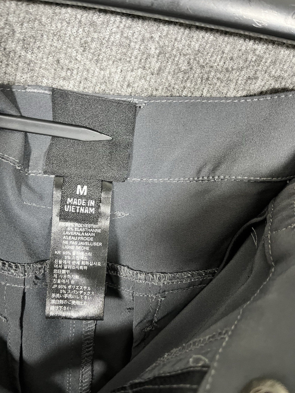 NORTH FACE Mens Cargo Shorts Gray Belted Size M Hiking Nature Active 9" inseam !