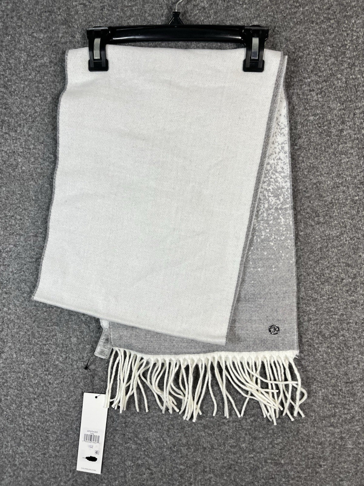 Calvine Klein Women’s Scarf Gray And White One Size Tassels 