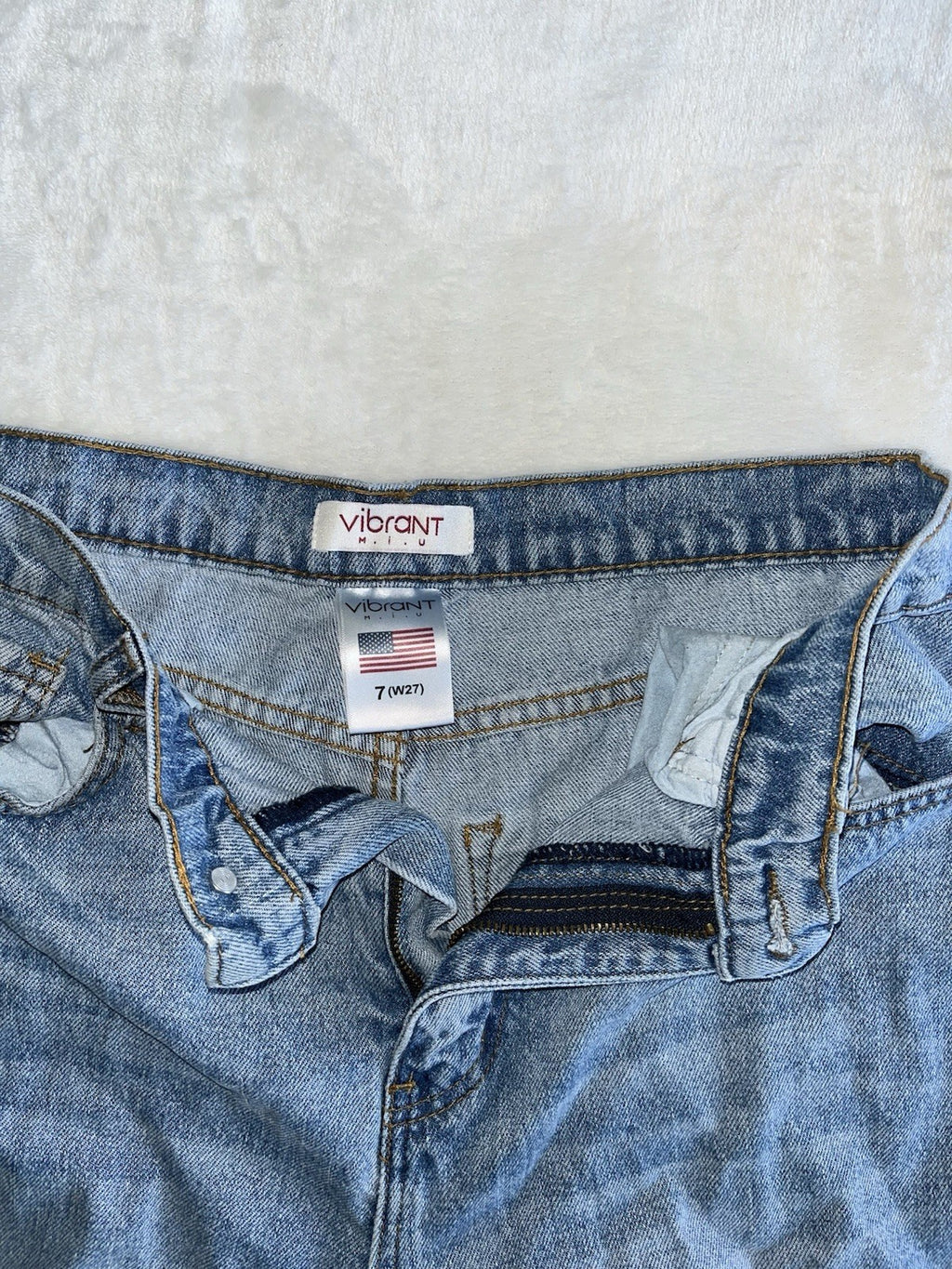 Vibrant Jeans For Women Blue Denim Ripped Thighs M Loose Fit Waist 27