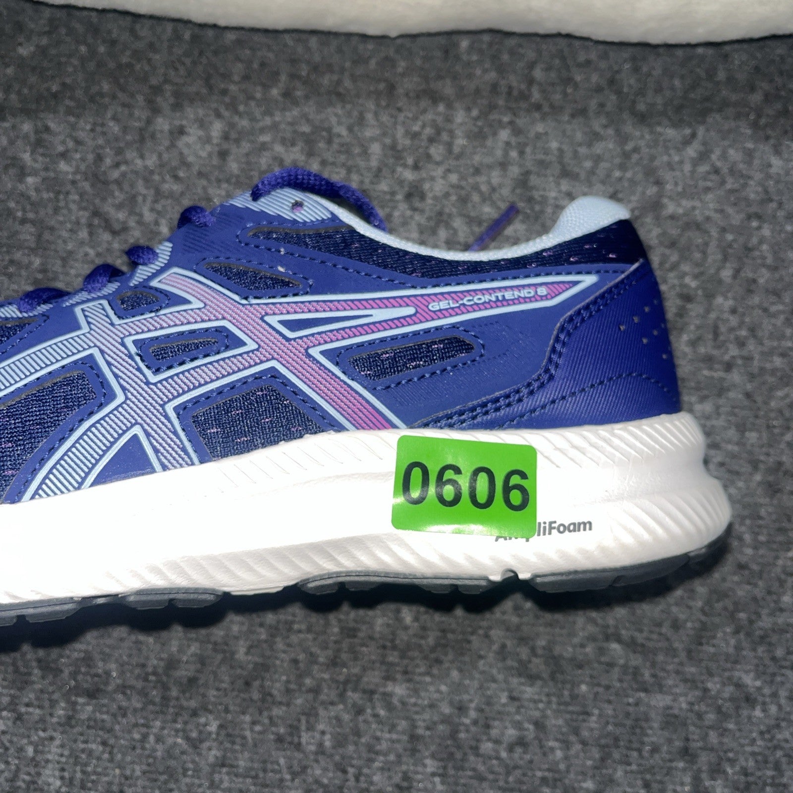Asics  Gel Contend 8 Women Sz US 7 Purple Blue Amplifoam Running Shoes 1012B320
