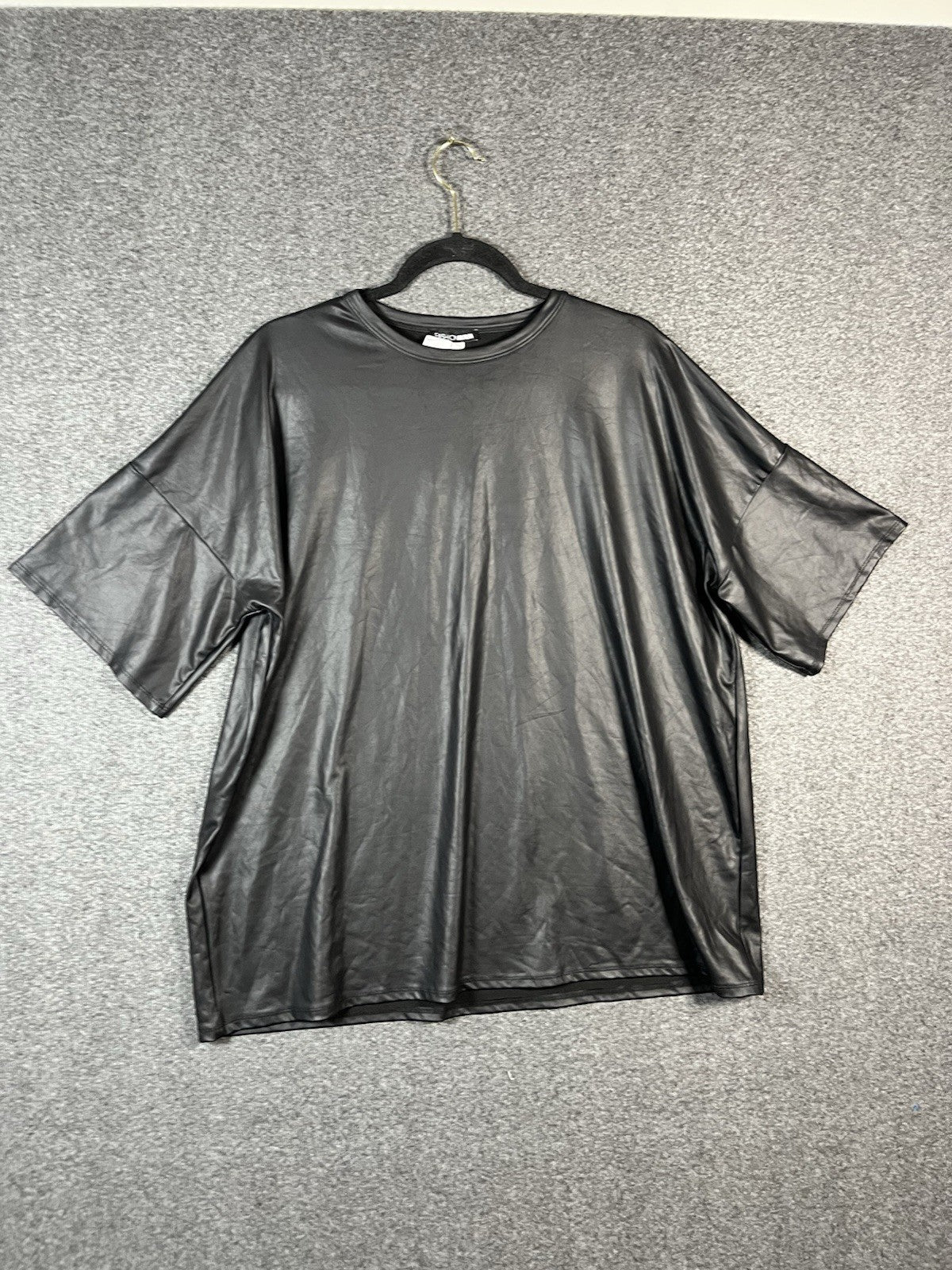 Fashion Nova Women’s black Shirt Polyester Spandex L Short Sleeve Pull On 