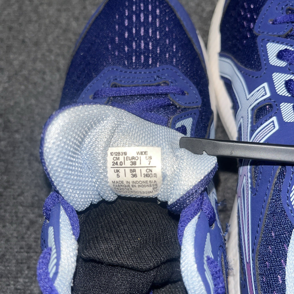 Asics  Gel Contend 8 Women Sz US 7 Purple Blue Amplifoam Running Shoes 1012B320