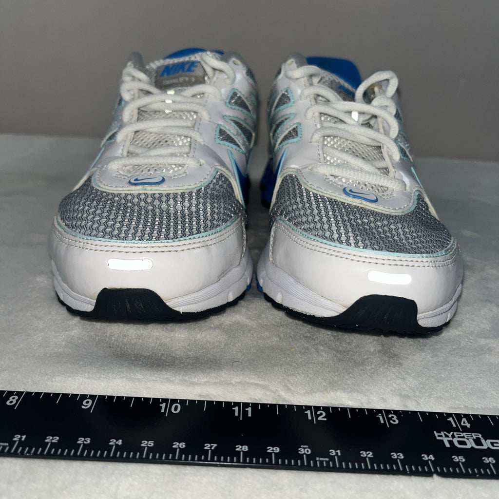 Size 6.5 - Nike Shox Qualify 2 White 2011