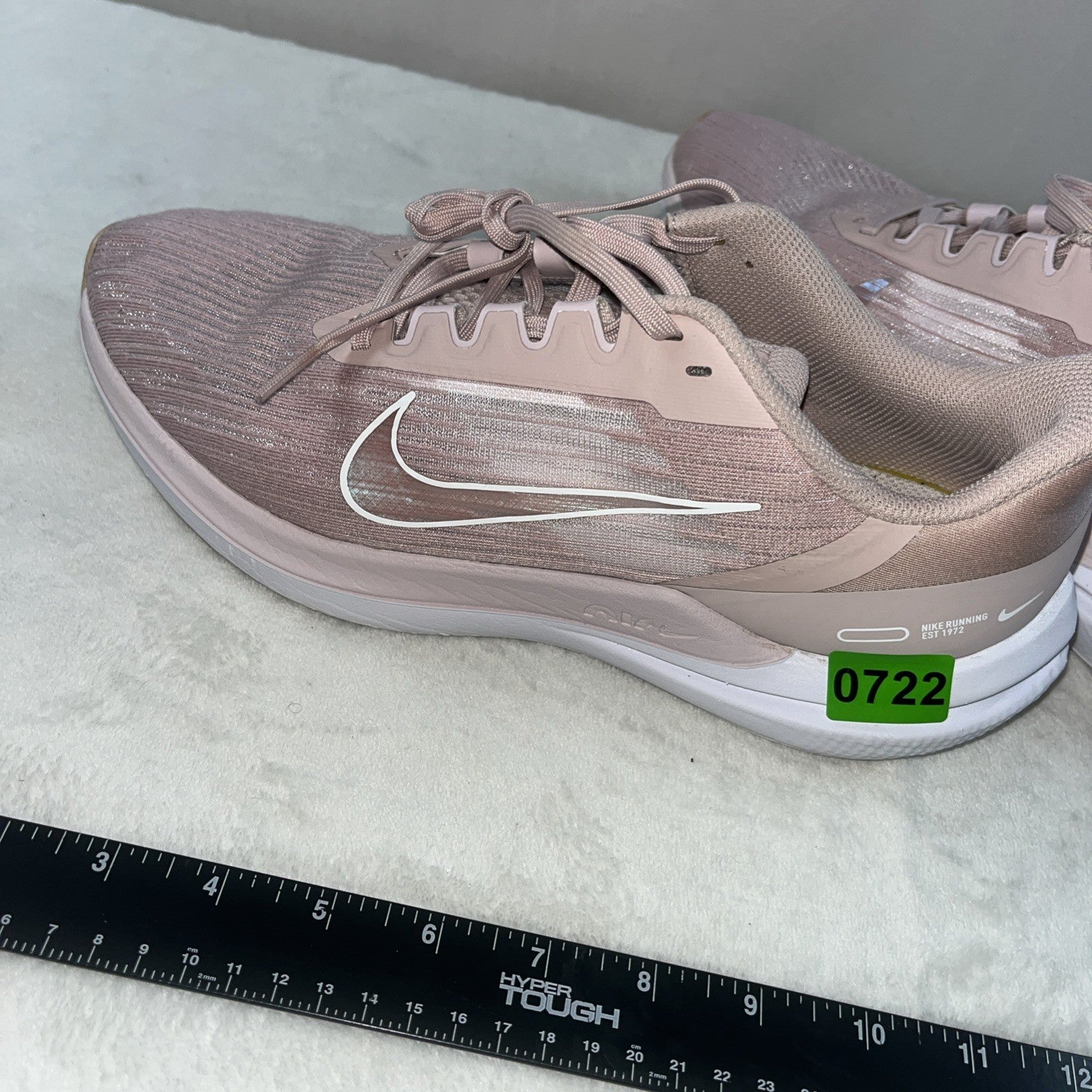 Size 10 - Nike Air Winflo 9 Pink Oxford W