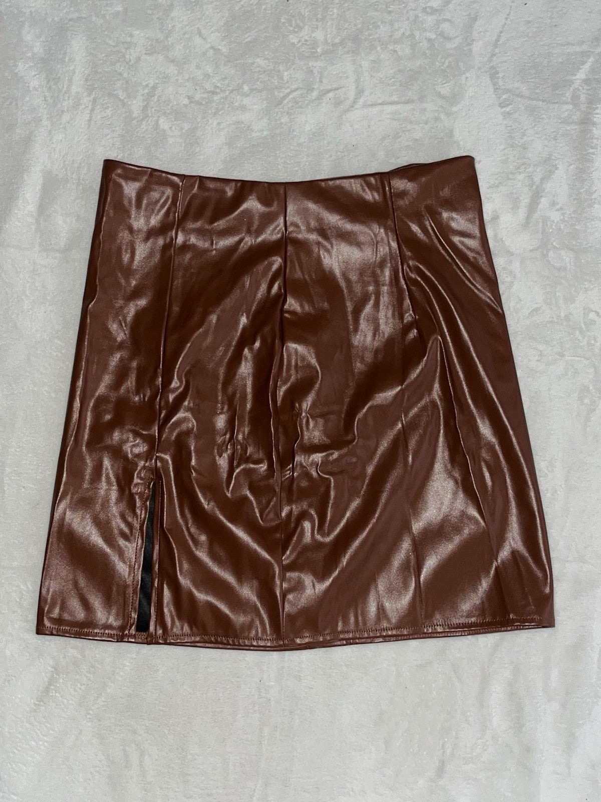 Brown leather mini skirt with slit Women’s Medium 