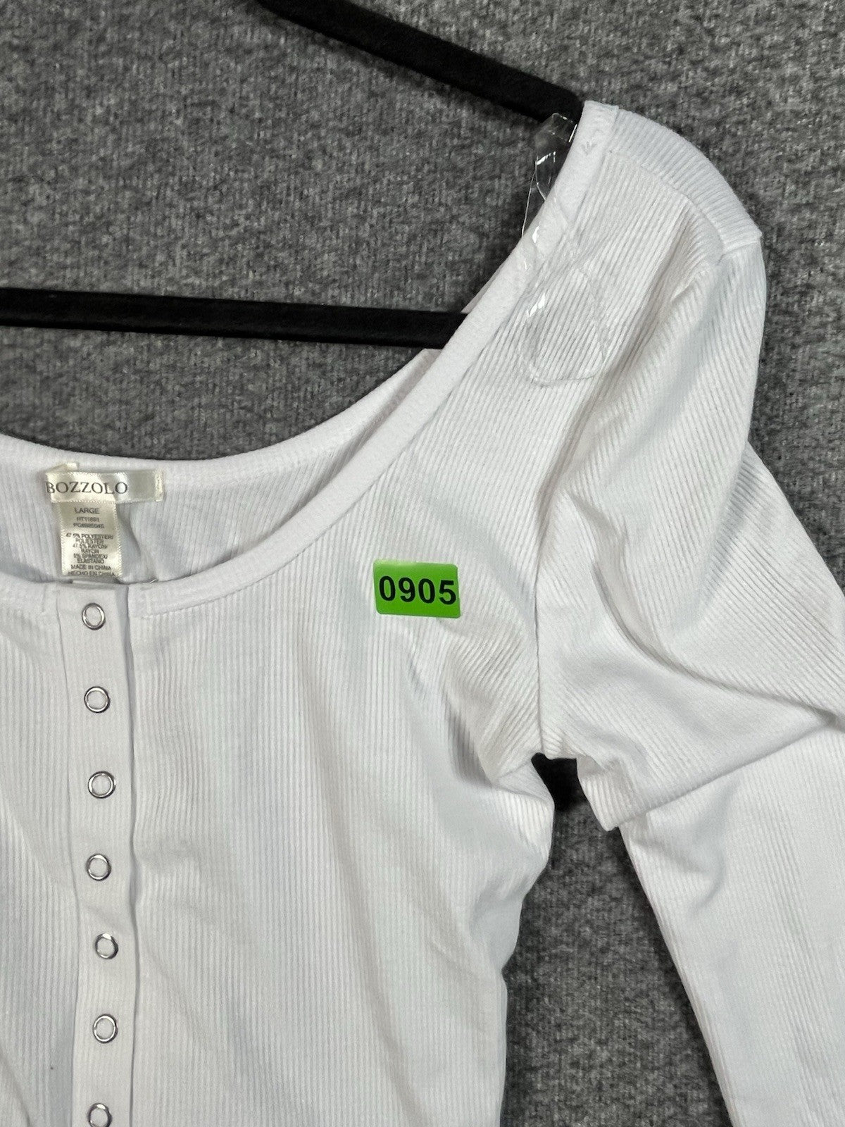 Bozzolo white long-sleeve ribbed crop top button-down front L Off Shoulder 