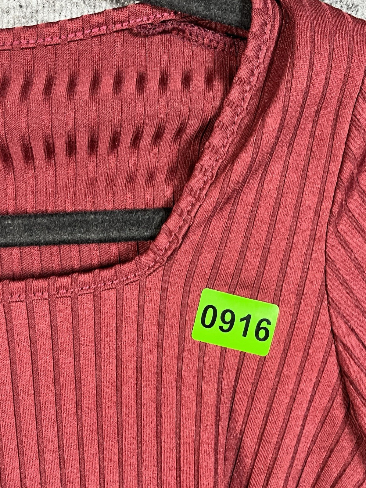 Boohoo Tall Rib Square Neck Bodysuit in maroon Size 8 Women’s 