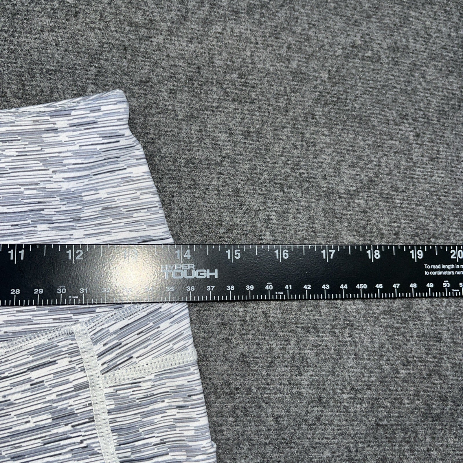 Zyia Active Level Light n Tight Capri Cropped Pockets gray leggings women's 6-8