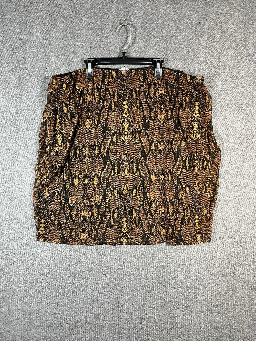 Fashion nova brown and black snake print skirt size 2X Slip On Elastic Waist 